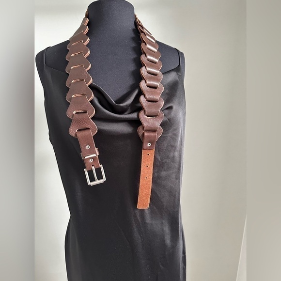 BELT Brown Link Design Faux Leather Fashion Design Women 36 Silver Hardware EUC - Picture 7 of 10